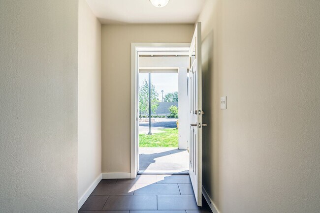 Interior Photo - Kandila Townhomes