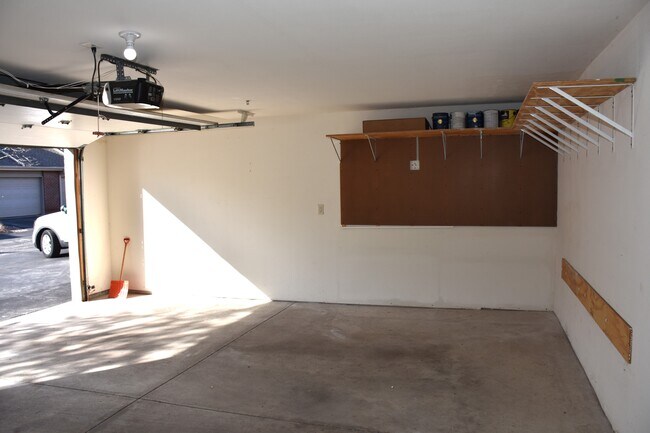 Building Photo - 13360 Fond du Lac Ave