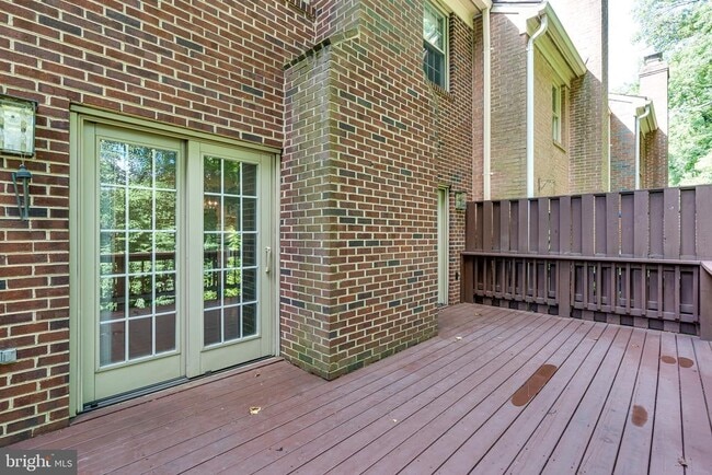 Building Photo - 6867 Williamsburg Pond Ct