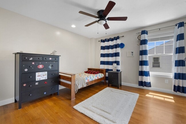 Building Photo - 12 Revere Pl