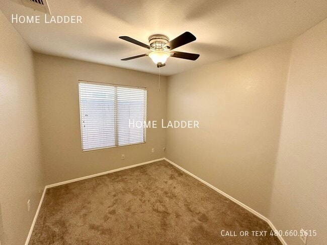 Building Photo - 363 W Bruce Ave