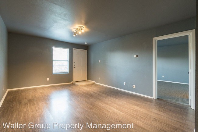 Building Photo - 4817 Reiger Ave
