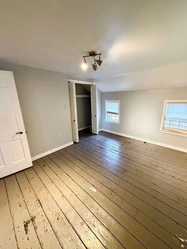 Building Photo - 139 Howard Ave