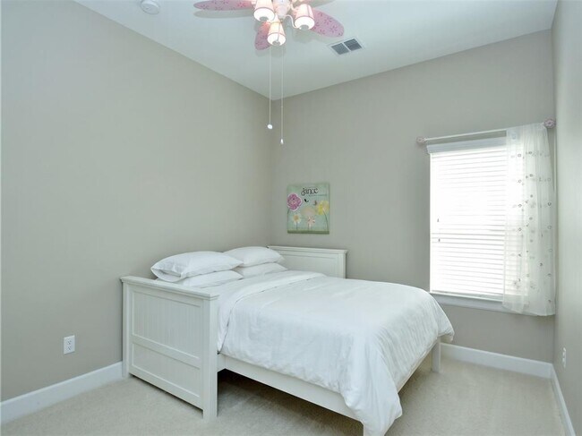 Building Photo - 104 Azimuth Dr