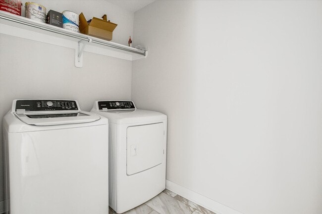 Building Photo - 3744 SW Maryville Pl