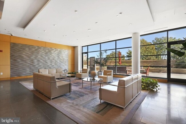 Building Photo - 2bed/1bath at The Odyssey with Garage Park...