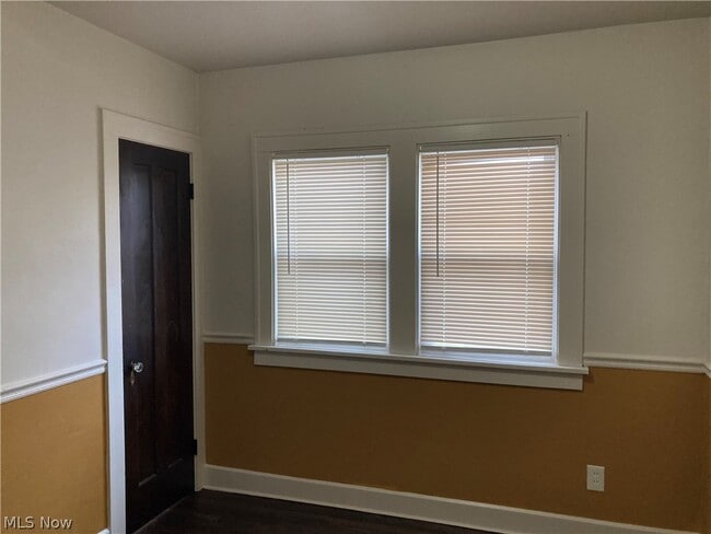 Building Photo - 3780 W 129th St