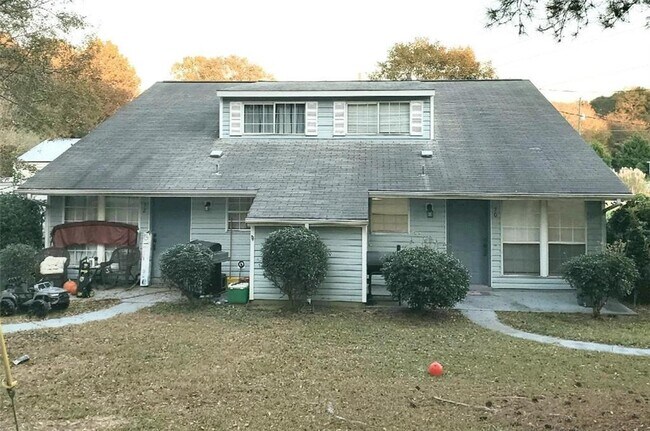 Building Photo - 30 Lee Rd 483