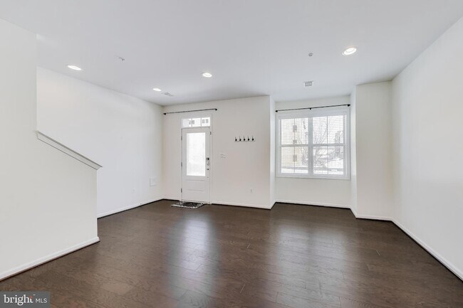 Building Photo - 22036 Plover St