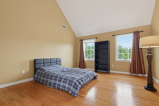 Building Photo - 6 Waterville Ln