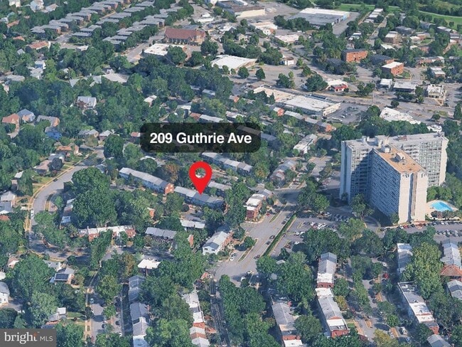 Building Photo - 209 Guthrie Ave