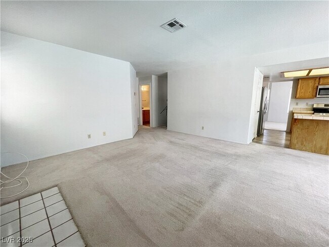 Building Photo - 420 Crater Ct