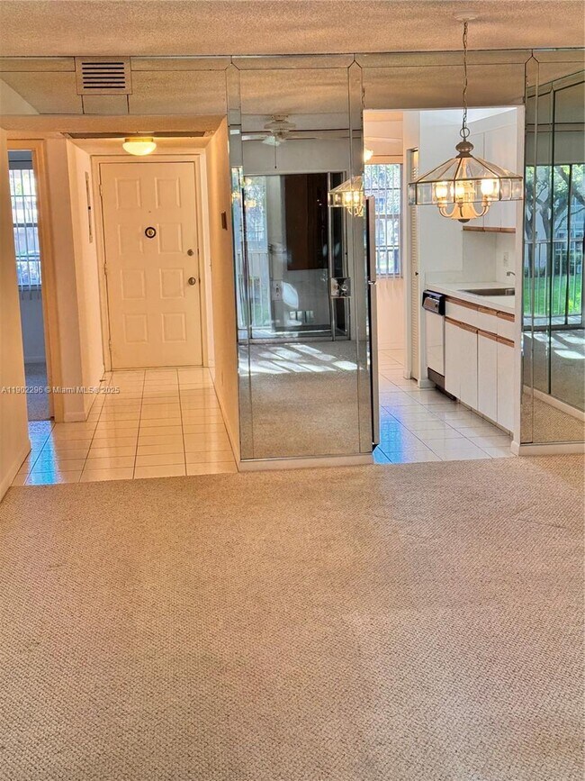 Building Photo - 1251 SW 125th Ave