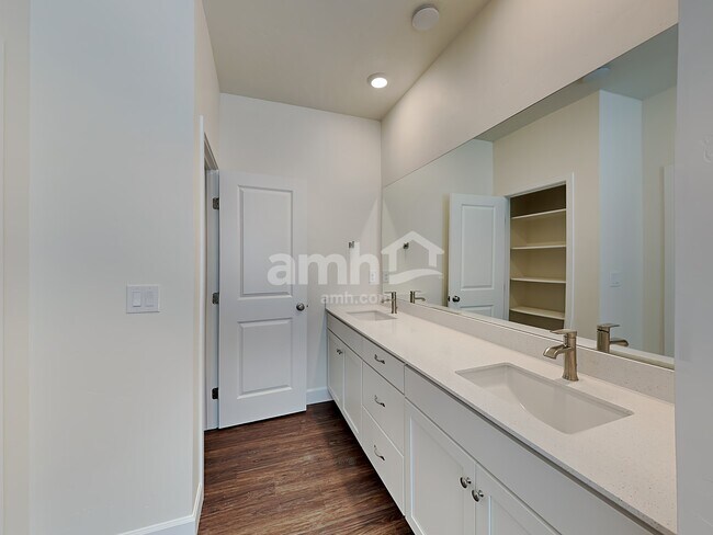 Building Photo - 5126 W White Ash Ct