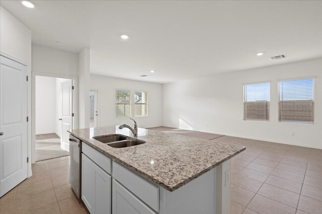 Building Photo - 4 Bedroom Home with Mountain Views Now Available!!!