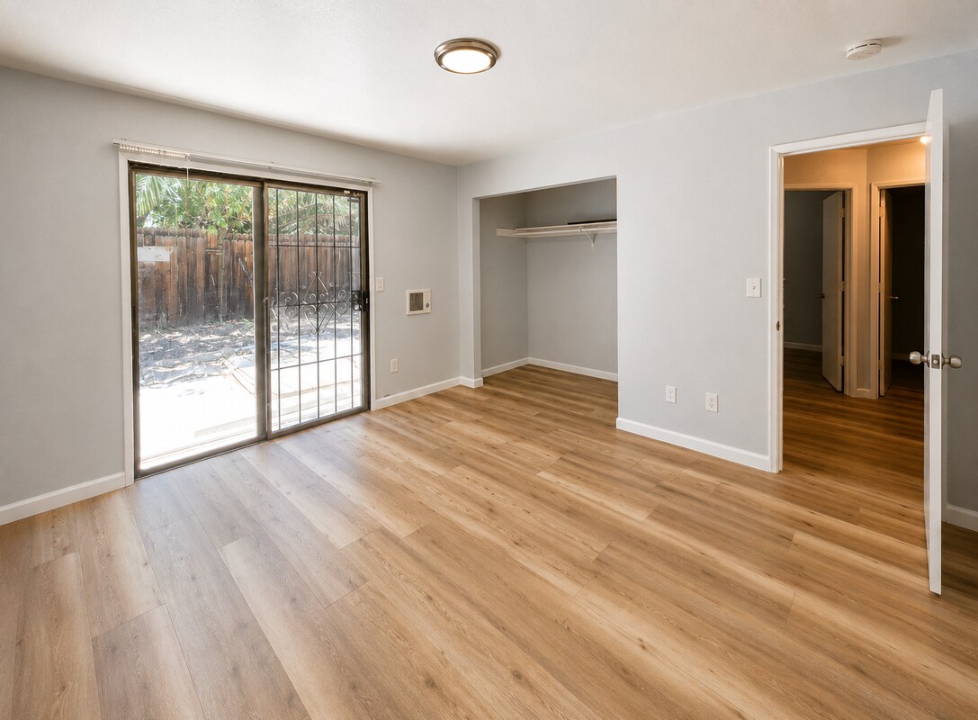 Building Photo - 3127 Santa Cruz Wy