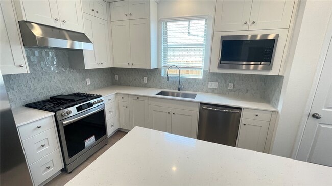 Building Photo - 30310 Tall Fescue Dr