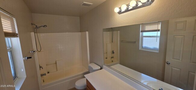 Building Photo - 9079 N 115th Dr