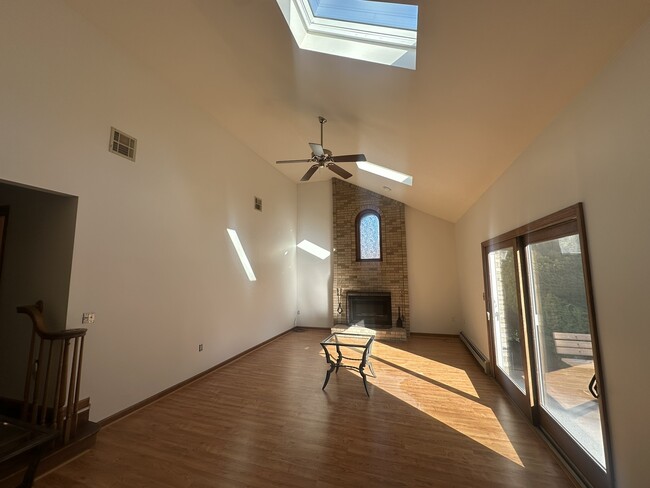 Building Photo - 651 Aldrich Rd