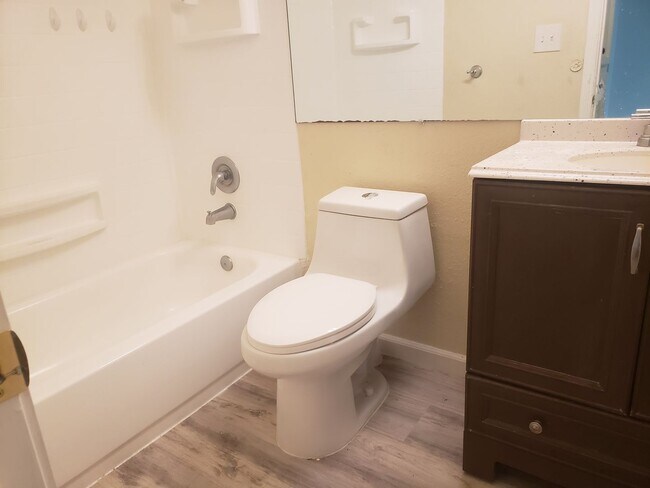 Building Photo - Olympic