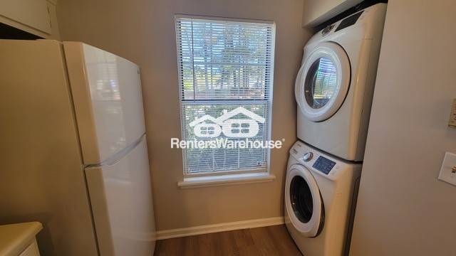 Building Photo - 101 Sussex Ave