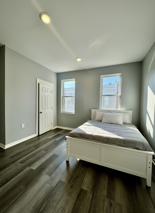 Building Photo - 2661 N Colorado St