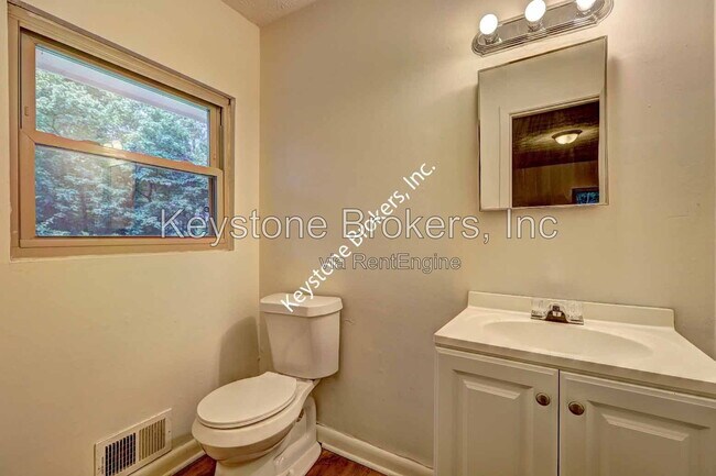 Building Photo - 1362 Hatchcover Cir