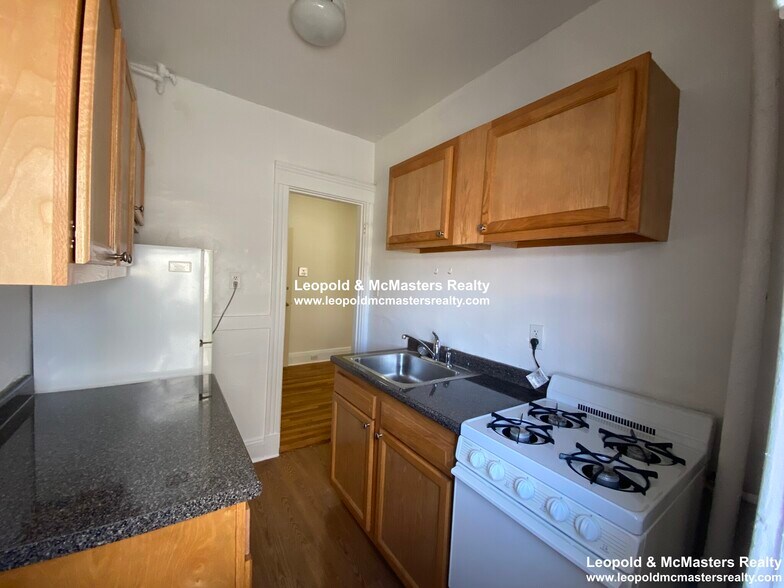 Building Photo - 1192 Boylston St