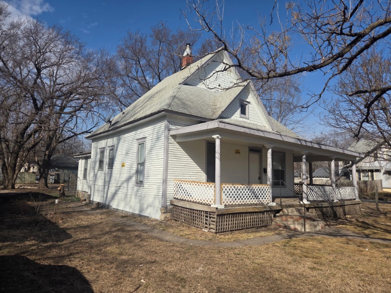 Building Photo - 157 N Estelle St