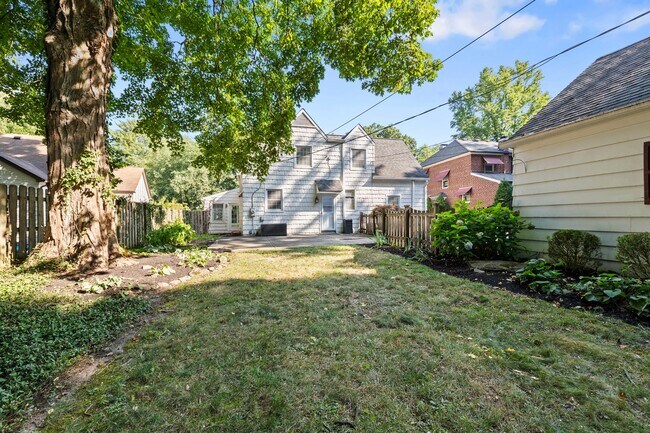 Building Photo - 181 Amazon Pl