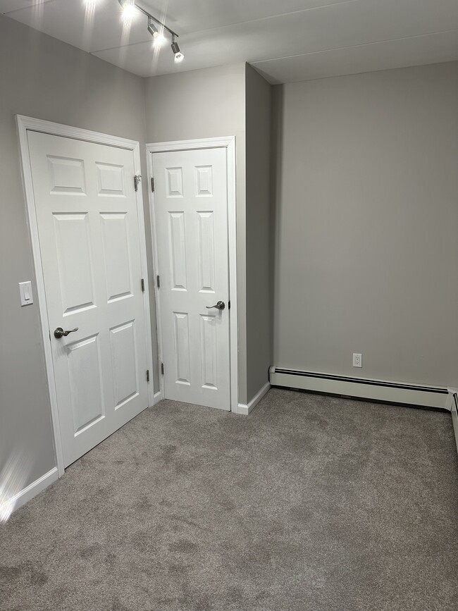 Bedroom closet - 1575 W Street Rd