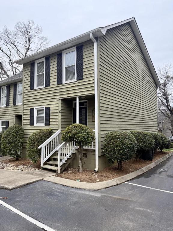 Building Photo - 99 Falcon Crest Dr