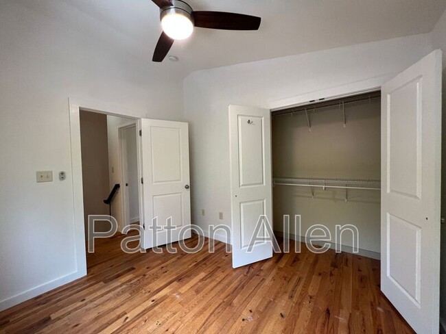 Building Photo - 103 Deaver St