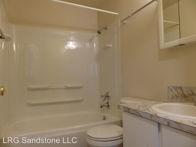 Building Photo - 1205-1215 NW Portland Ave