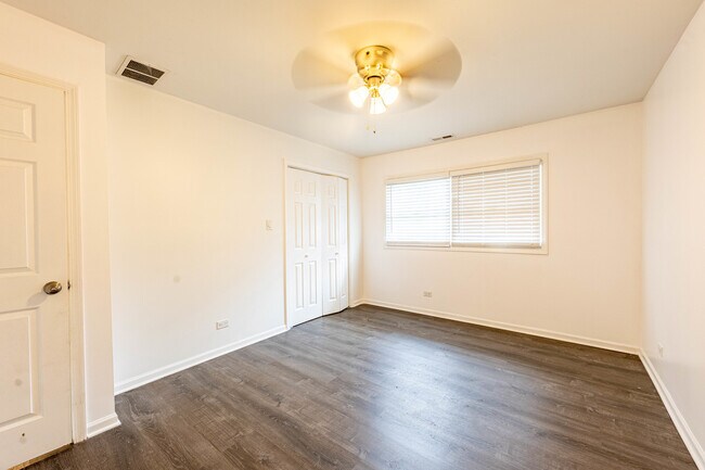 Building Photo - 2722 Larkspur Ln