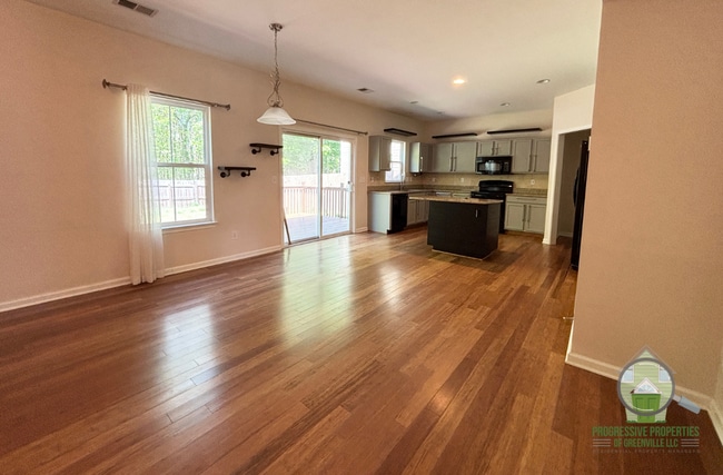 Building Photo - 253 Barbours Lane