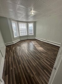 Building Photo - 50 Knox St