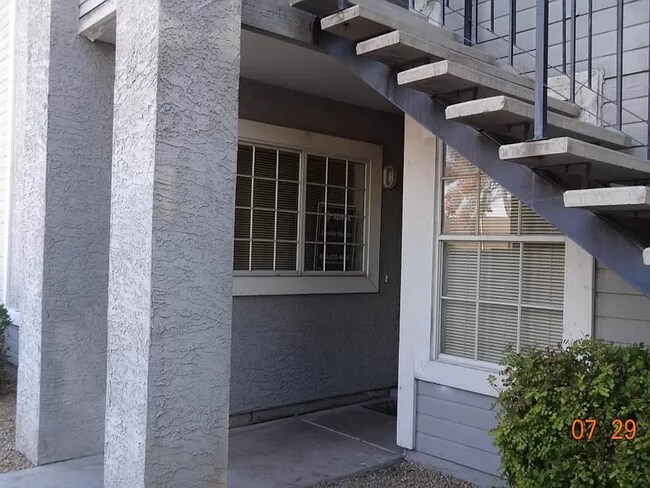 Building Photo - 2910 W Marconi Ave