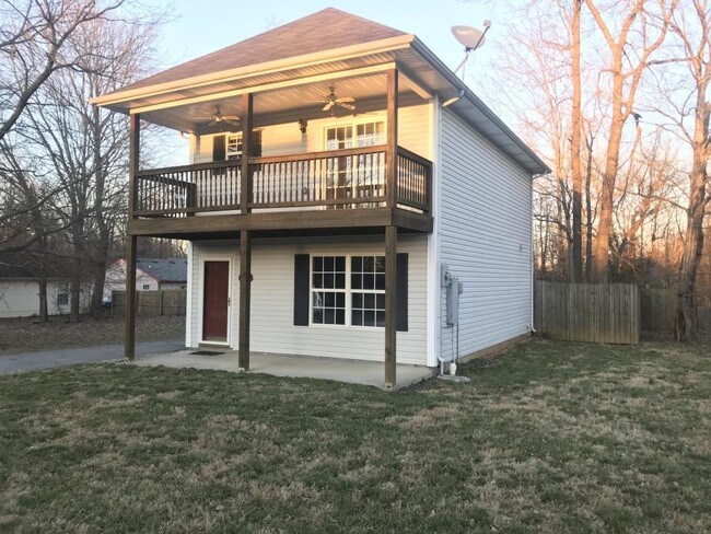 Building Photo - 3 bedroom in Louisville KY 40223