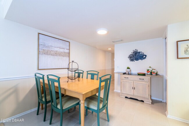 Building Photo - 3602 S Peninsula Dr