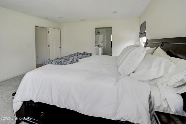 Building Photo - 3407 Grassland Ct