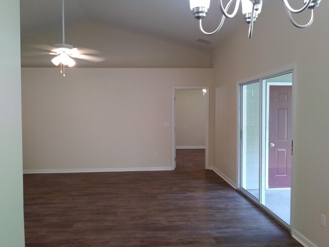 Building Photo - 1608 Akridge Dr