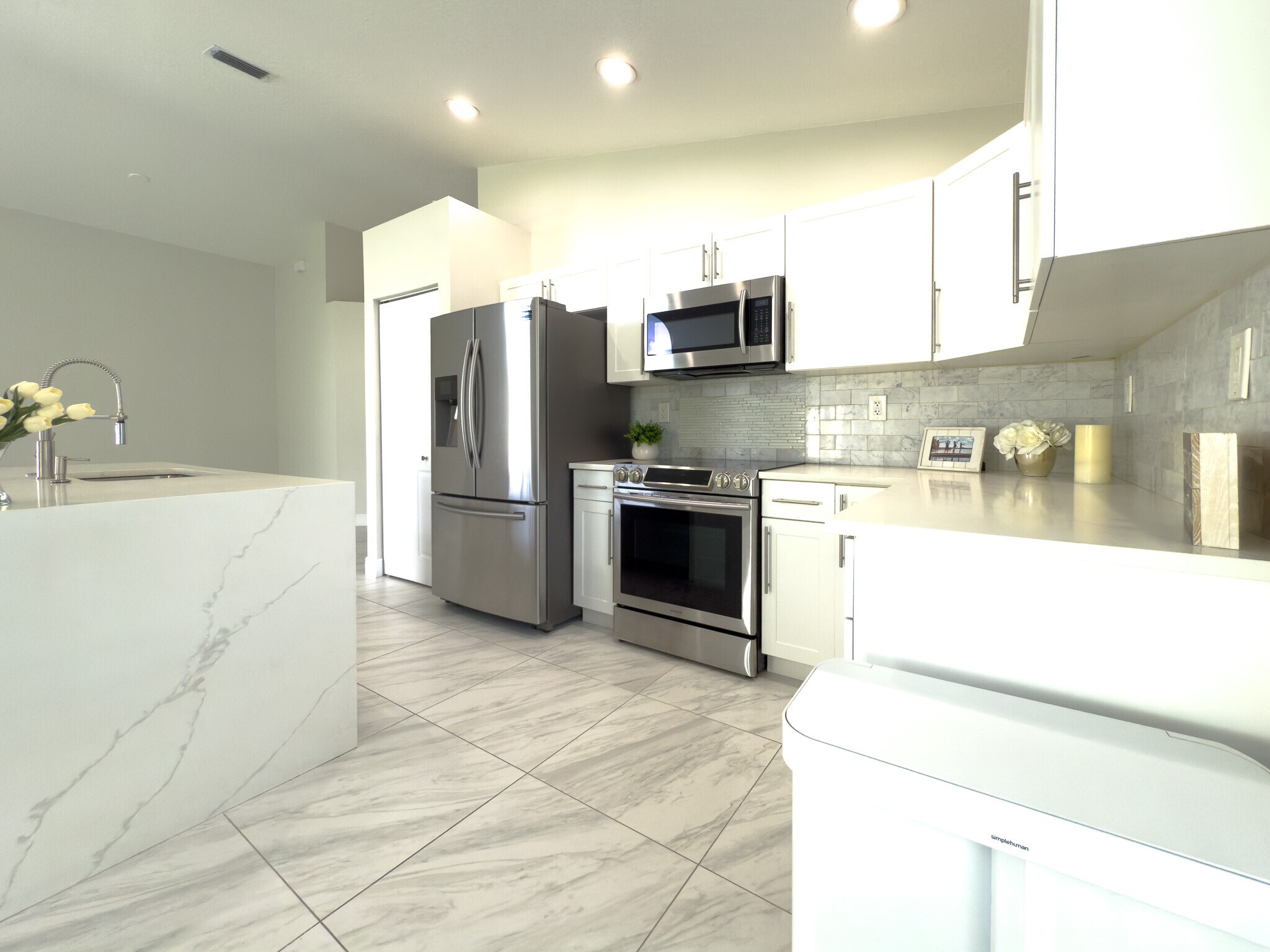 Building Photo - 12204 Sunset Point Cir