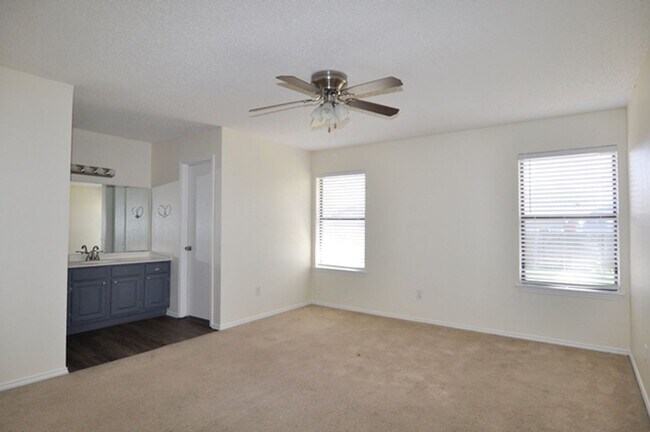 Building Photo - VIEW NOW/COMING SOON - Beautiful 3-2-2 in Saginaw with Quartz Counters & Large Backyard-Eagle MT-...