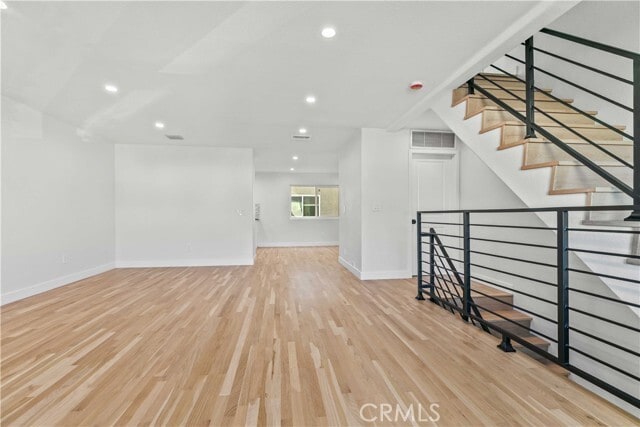 Building Photo - 552 Hahn Ave