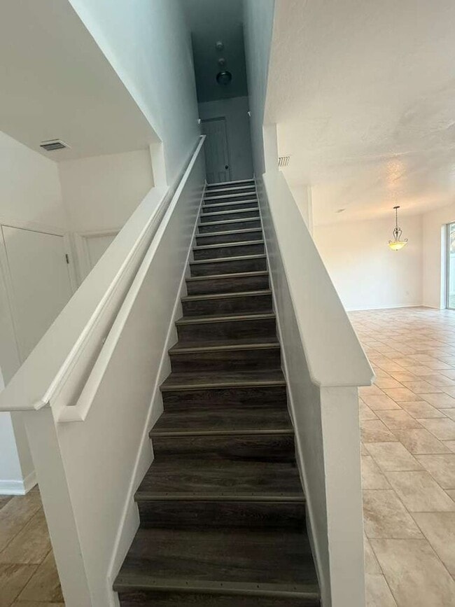 Building Photo - Stunning 3BR Home for Rent – Land O’ Lakes, FL