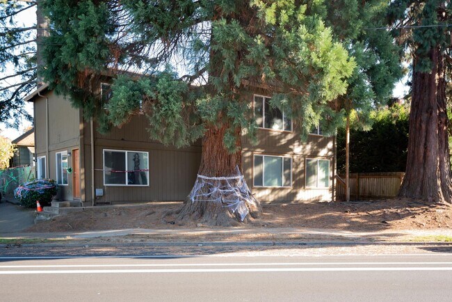 Building Photo - 9230 N Saint Louis Ave