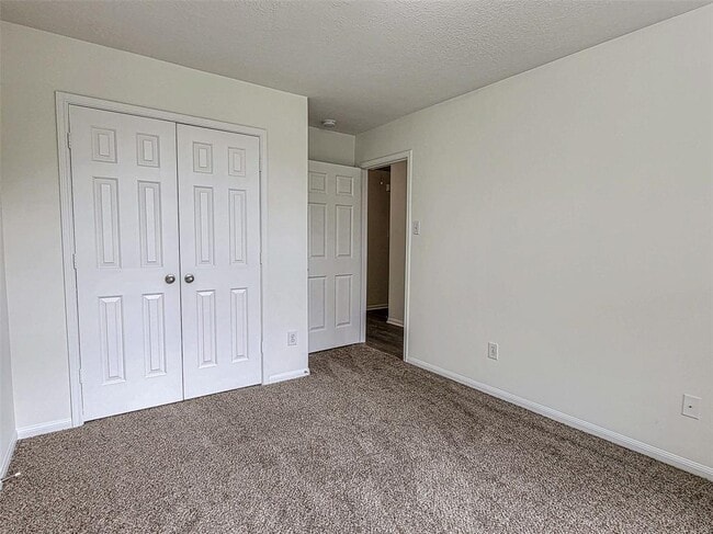 Building Photo - 226 Fairwind Trail Dr