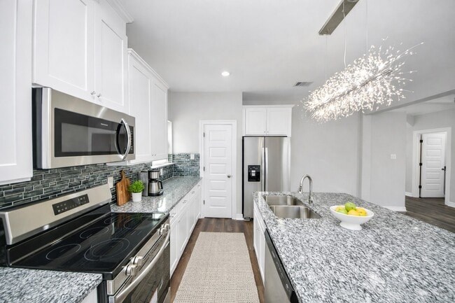 Building Photo - 414 N 4th St