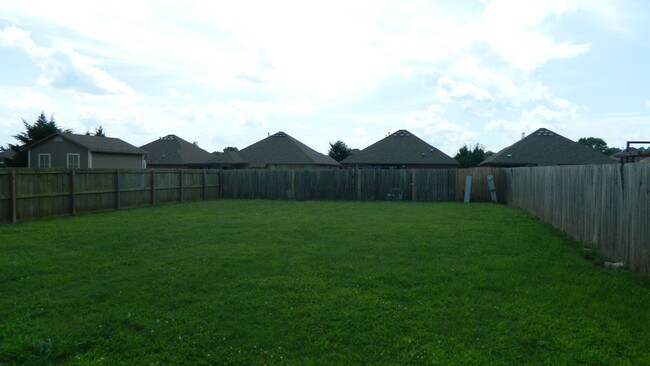 Building Photo - Cobblestone Subdivision Home For Rent!!